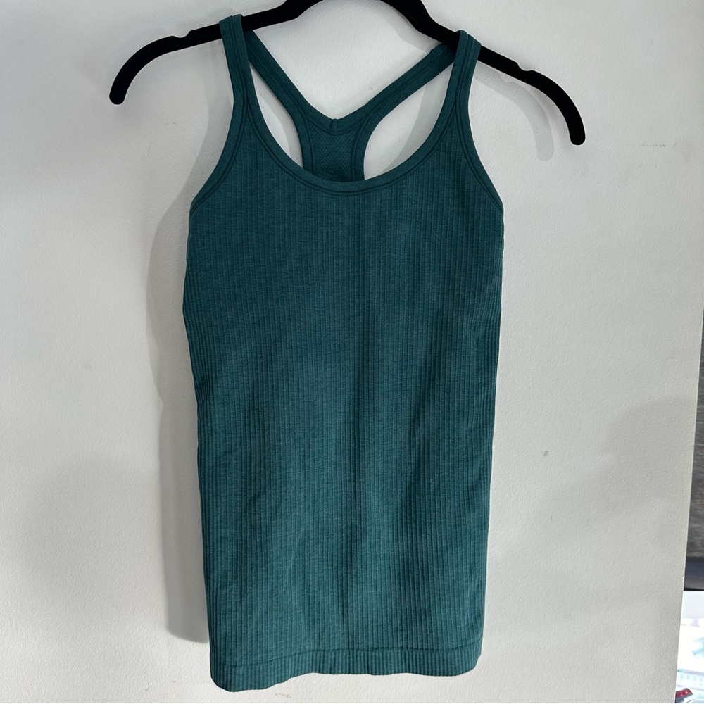 Lululemon Ebb to Street Tank